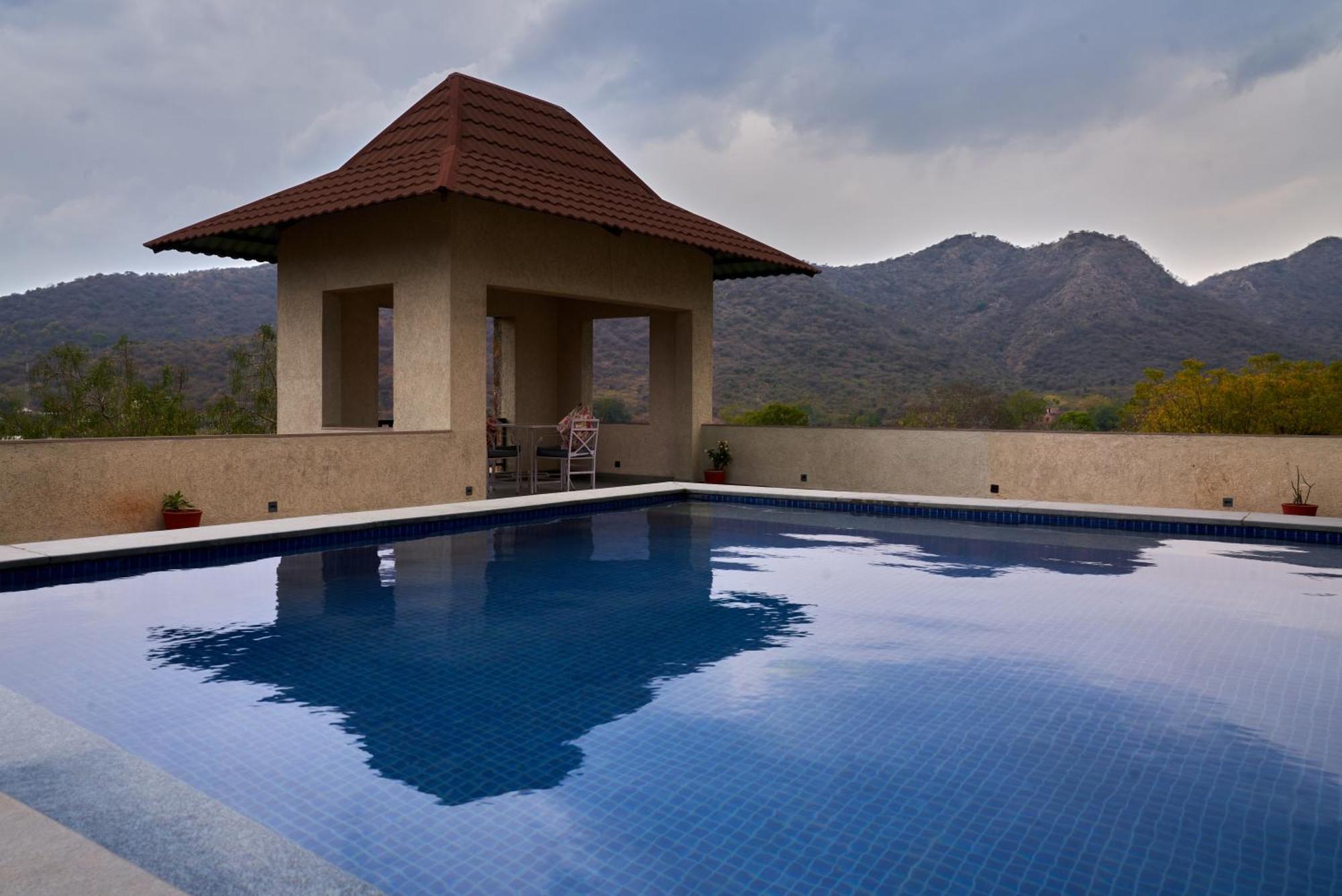 The Hunting Lodge Resort Udaipur - Villas & Pool Dabok 外观 照片