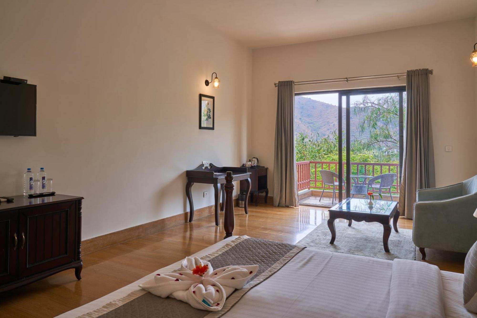 The Hunting Lodge Resort Udaipur - Villas & Pool Dabok 外观 照片