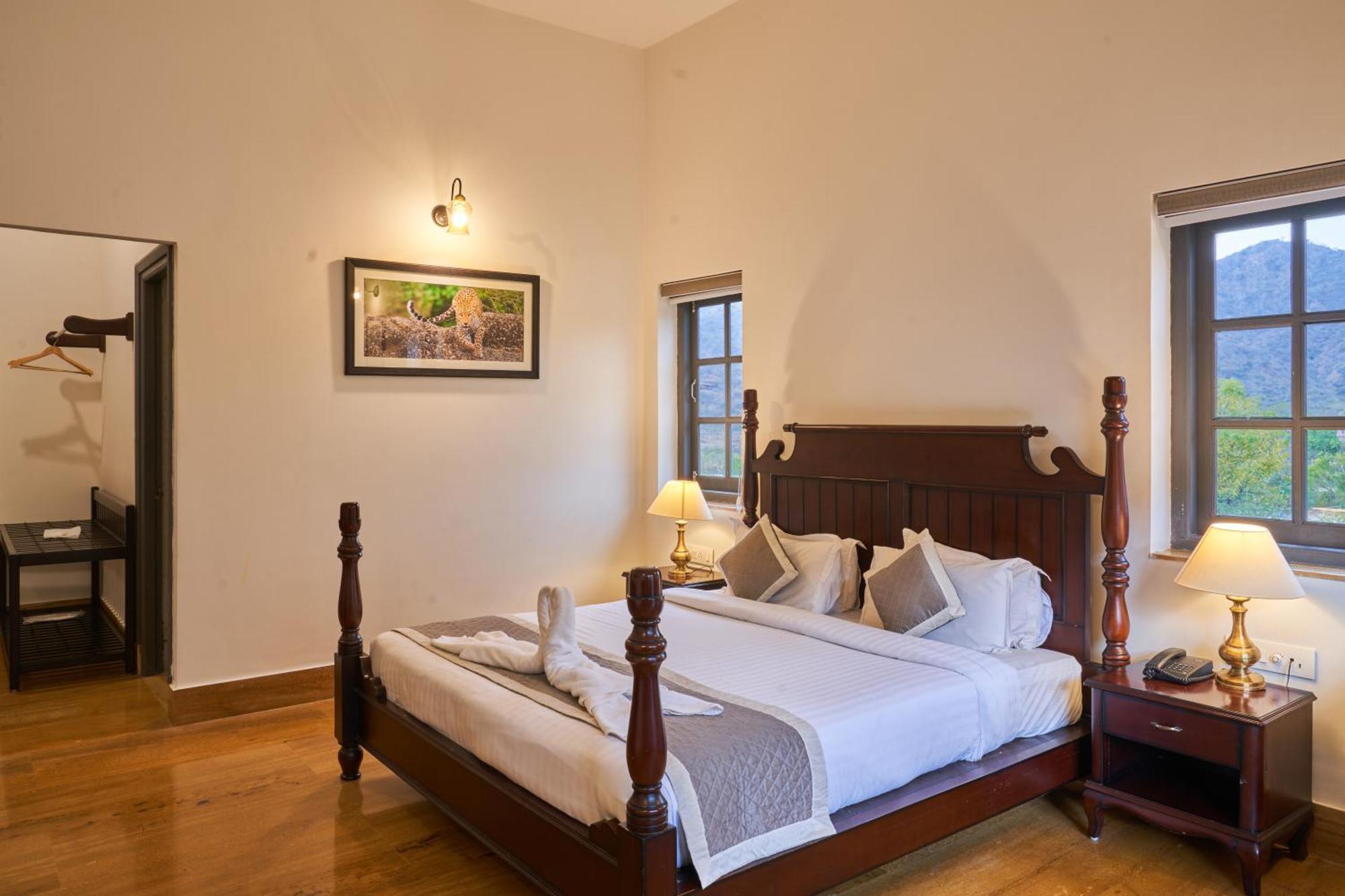 The Hunting Lodge Resort Udaipur - Villas & Pool Dabok 外观 照片