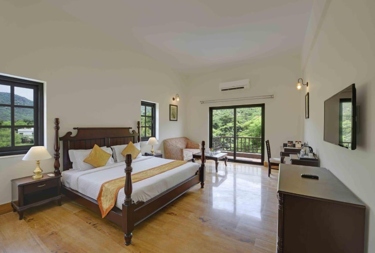 The Hunting Lodge Resort Udaipur - Villas & Pool Dabok 外观 照片