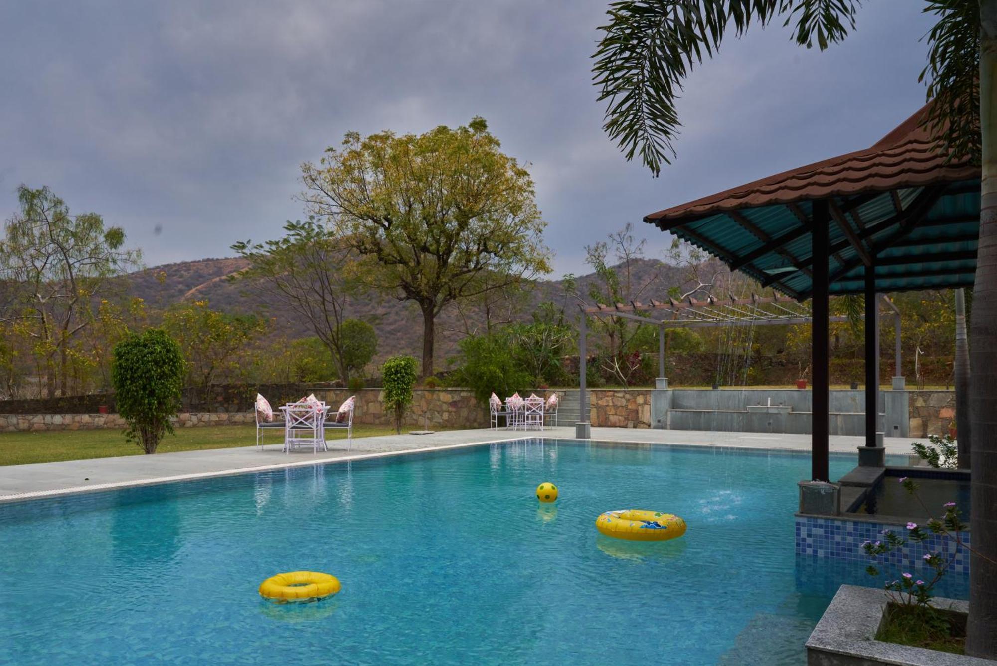 The Hunting Lodge Resort Udaipur - Villas & Pool Dabok 外观 照片