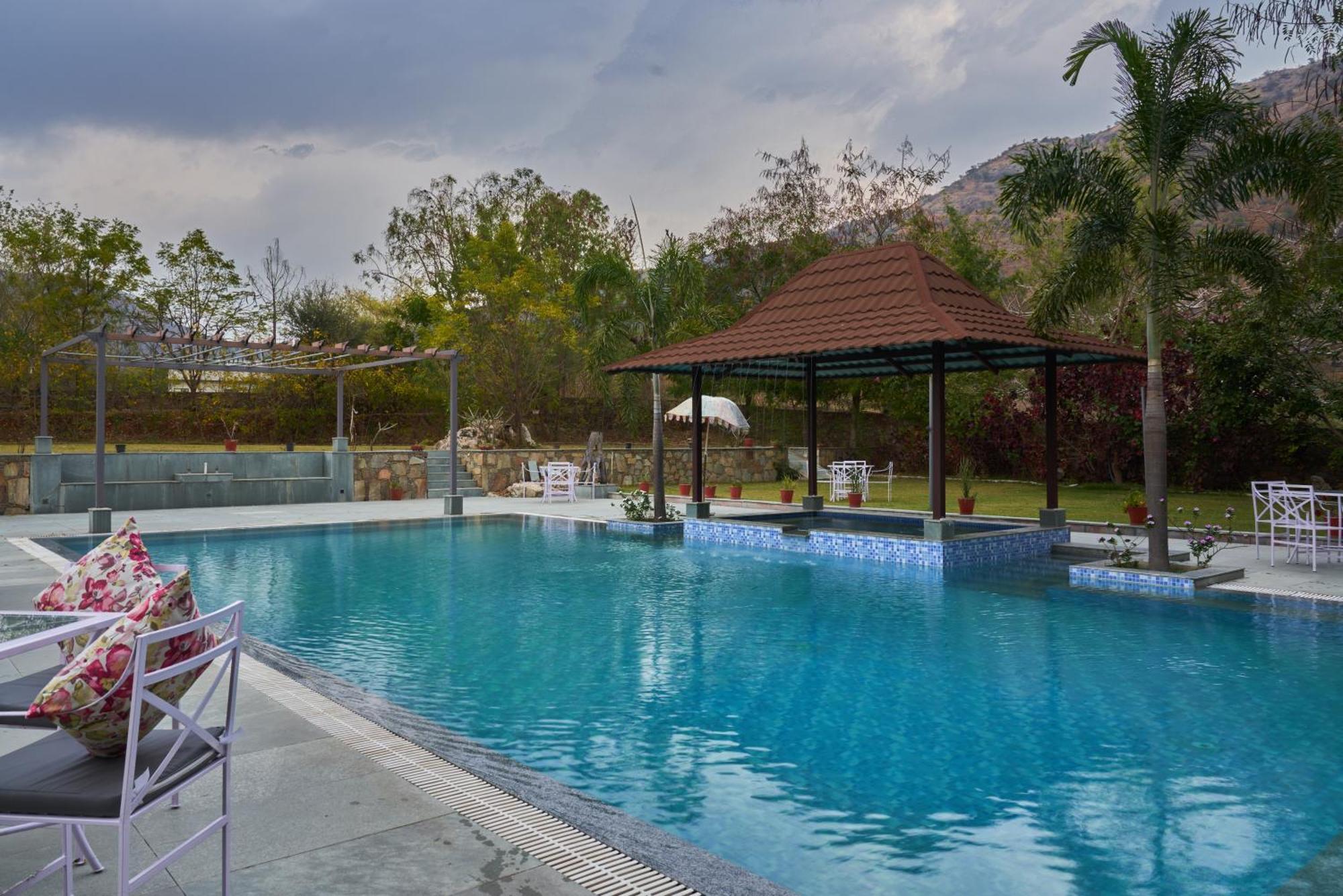 The Hunting Lodge Resort Udaipur - Villas & Pool Dabok 外观 照片